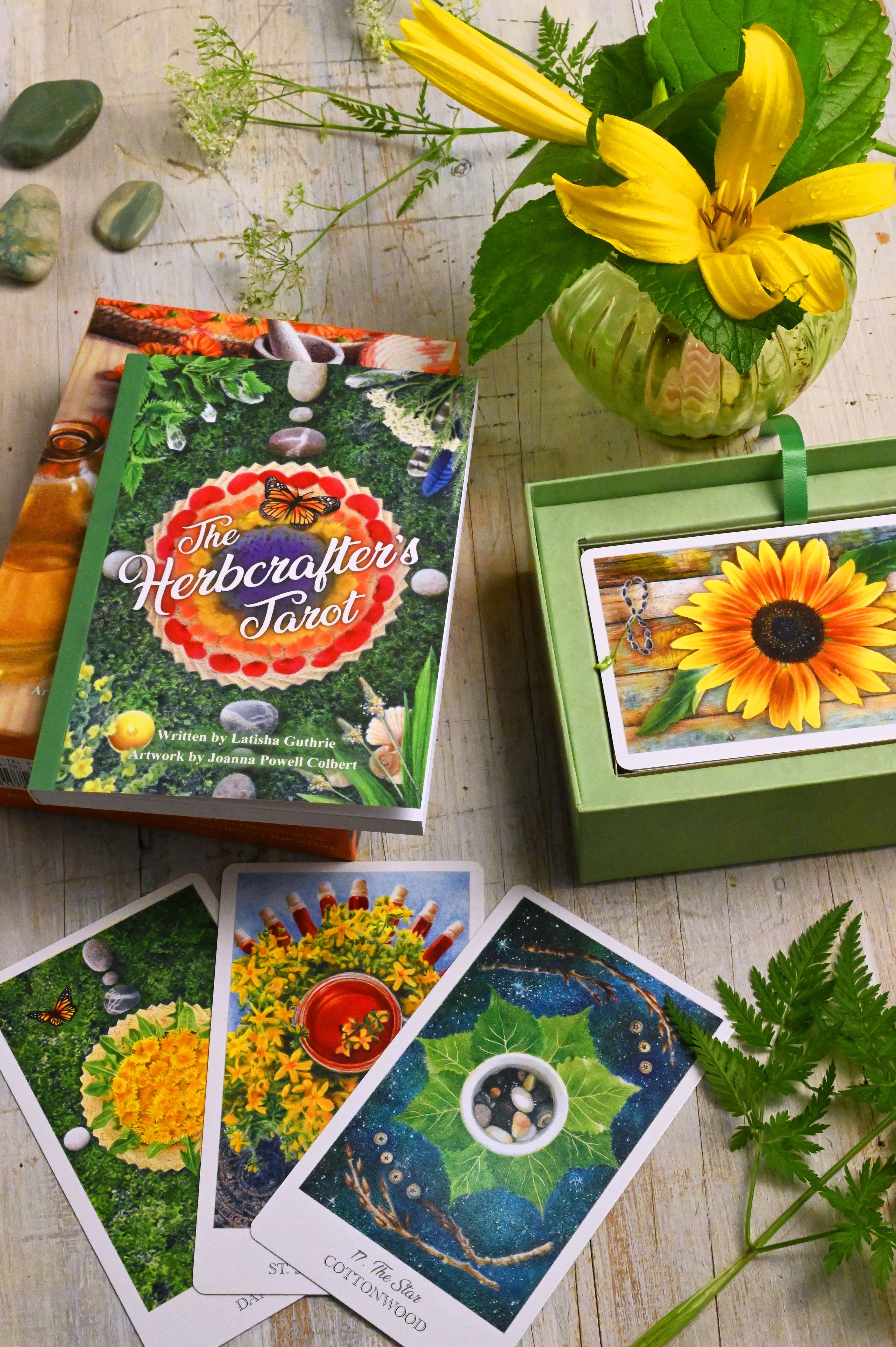 THE HERBCRAFTER'S TAROT